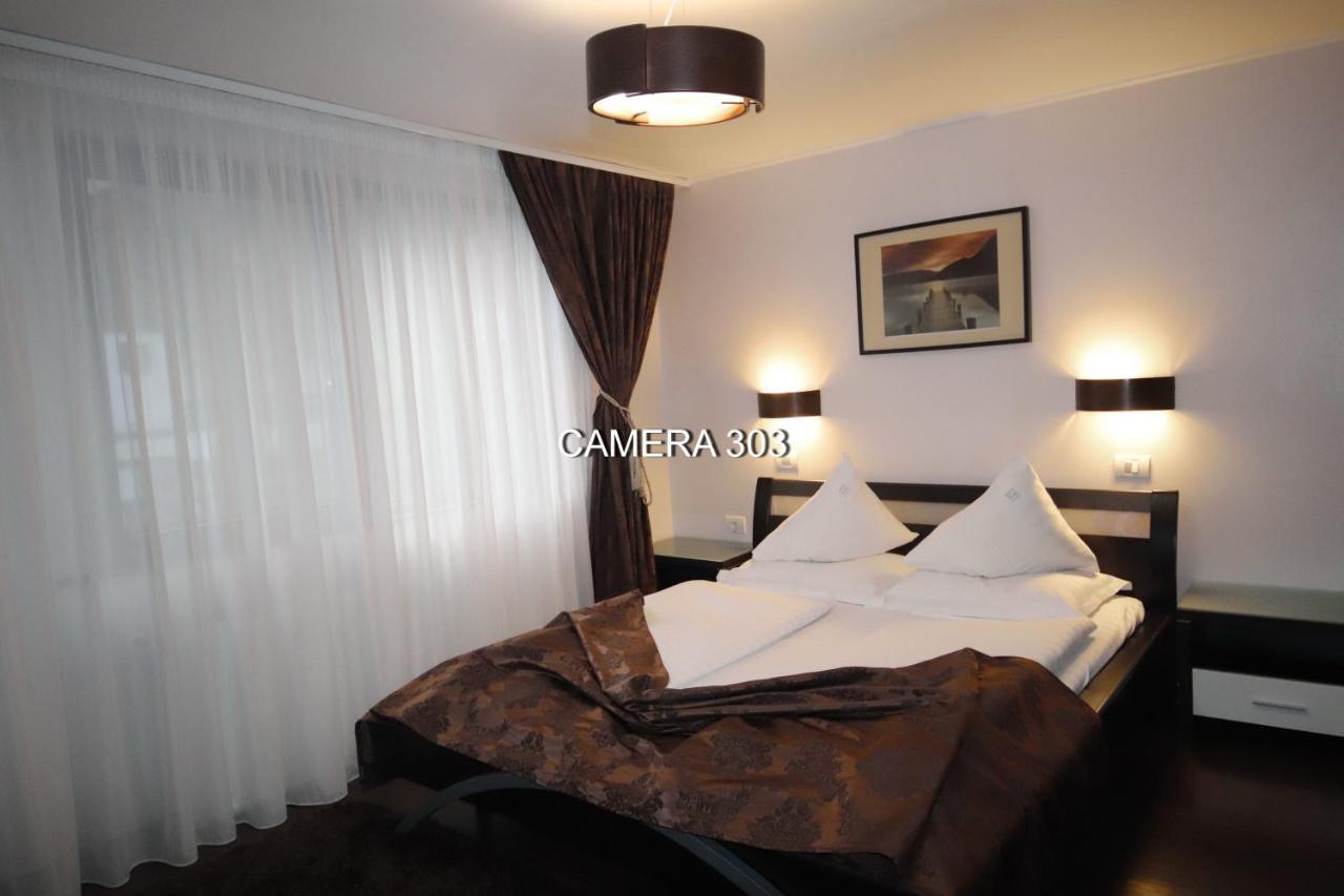 Complex Cochet Hotel Busteni Bagian luar foto