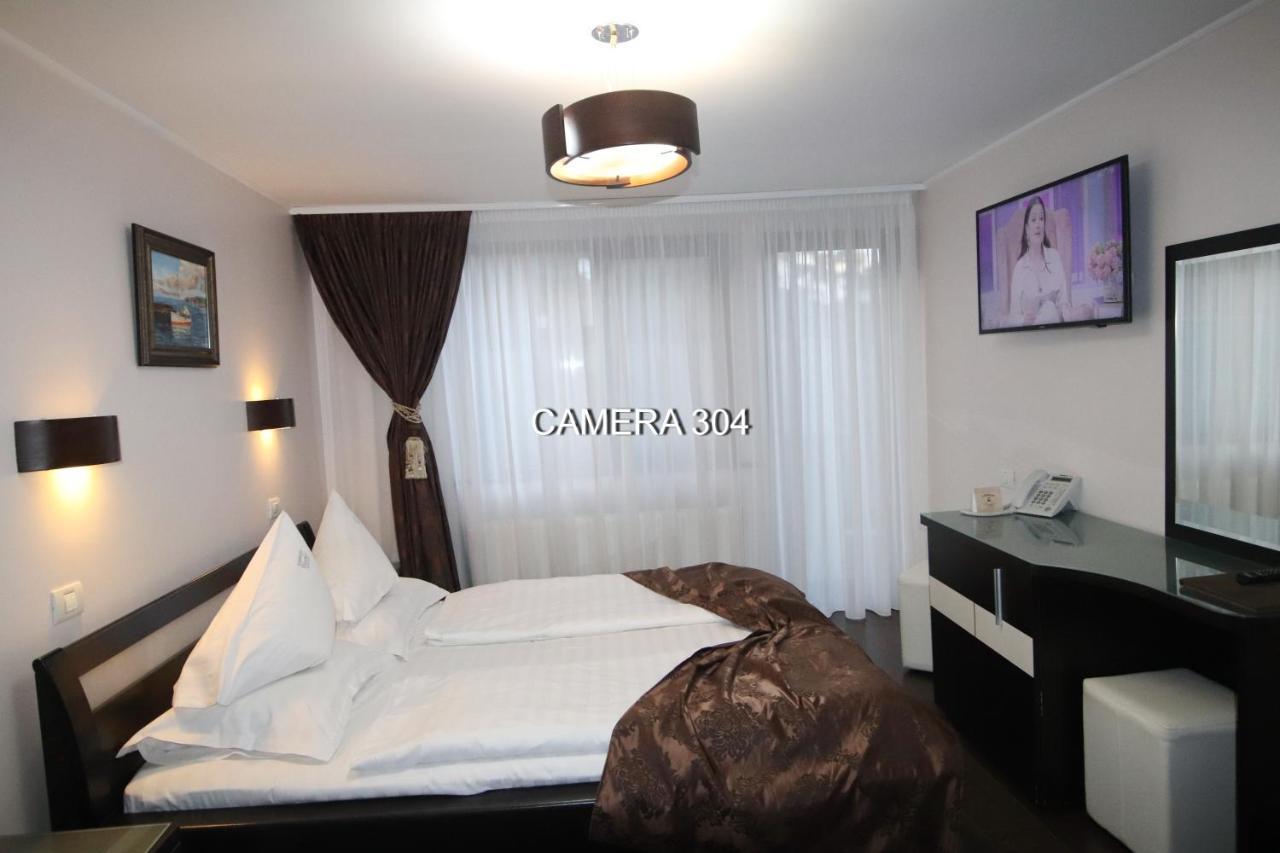 Complex Cochet Hotel Busteni Bagian luar foto