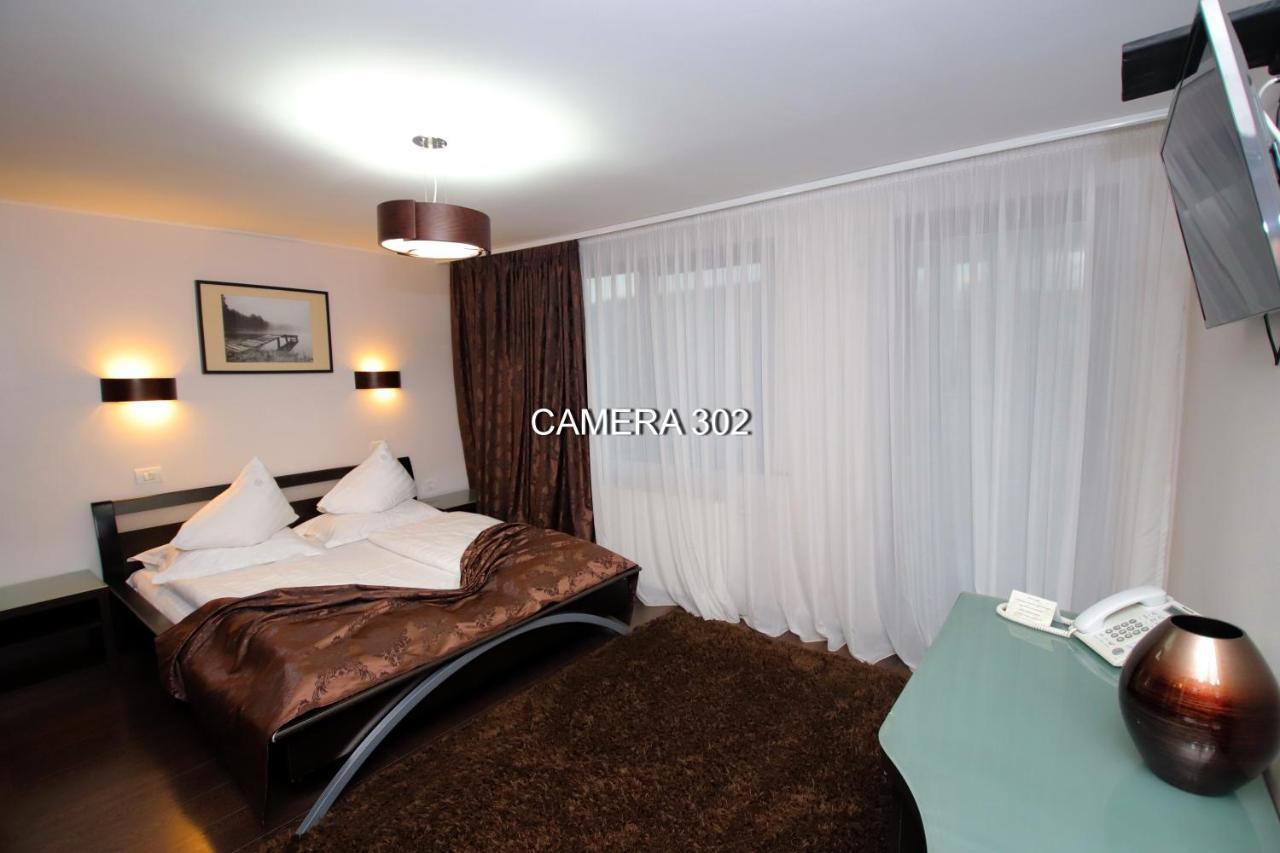 Complex Cochet Hotel Busteni Bagian luar foto