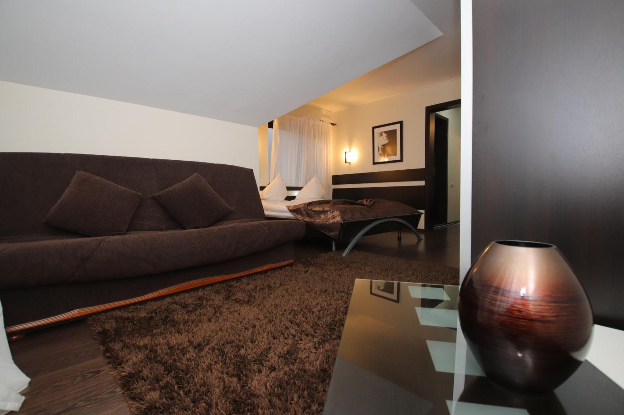Complex Cochet Hotel Busteni Bagian luar foto