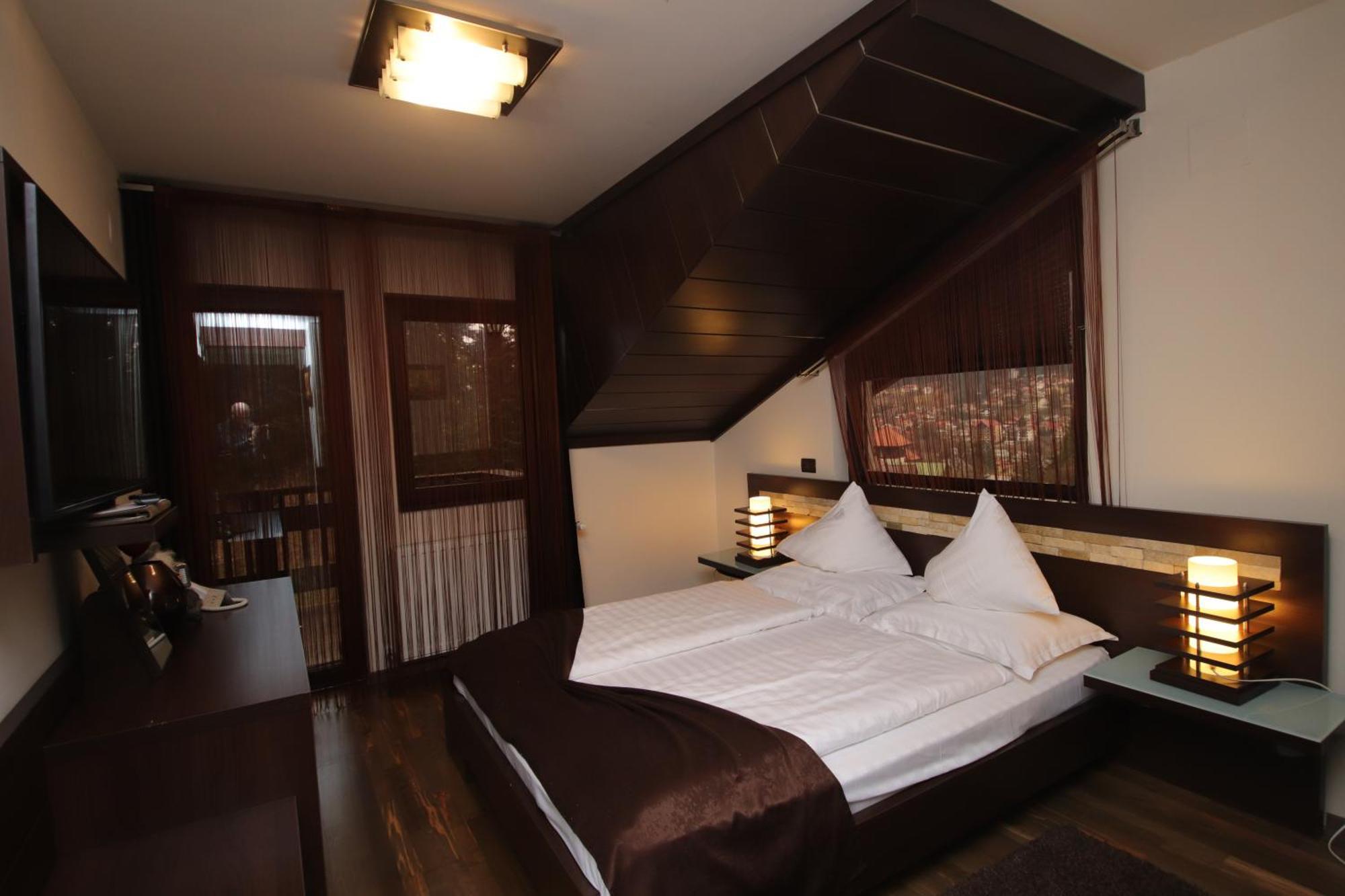 Complex Cochet Hotel Busteni Bagian luar foto