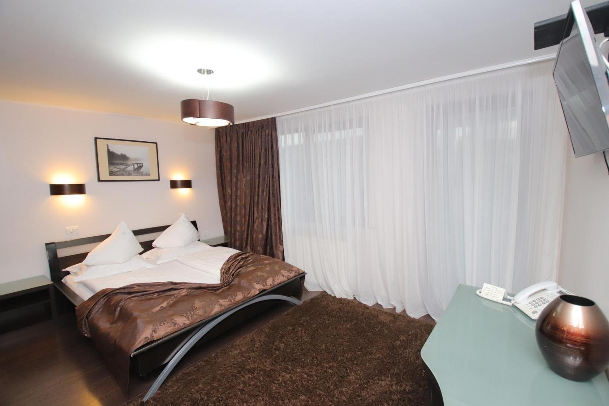 Complex Cochet Hotel Busteni Bagian luar foto